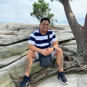 Meet your Posher, Johnmark